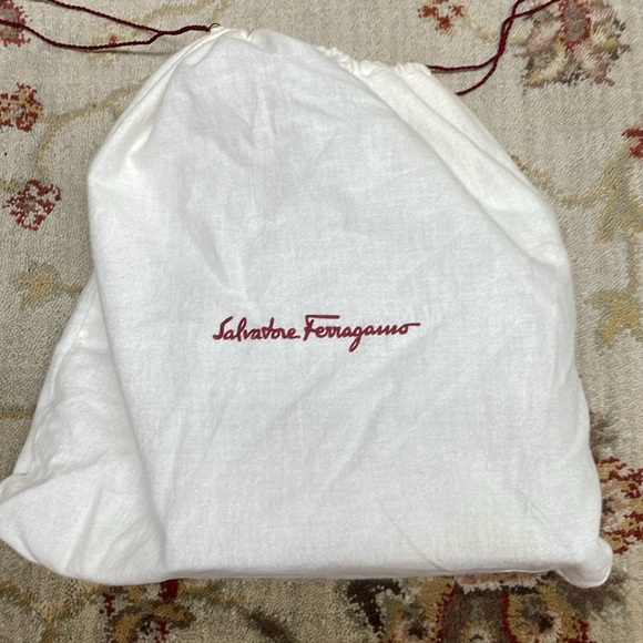 Silver Salvatore Ferragamo bag - Picture 9 of 9